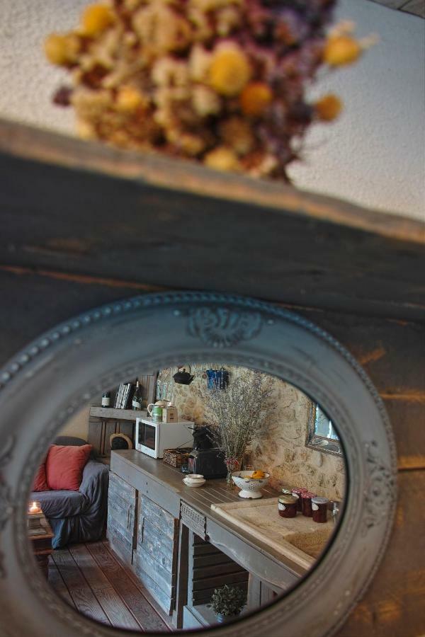 Le Moulin De Picaud Bed & Breakfast Grans Eksteriør bilde